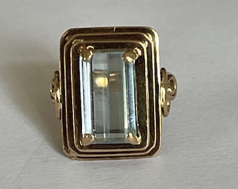 4779- 5 Ct Yellow Gold Aquamarine Ring