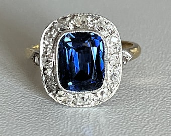 3323 – Ring White Gold Platinum Blue Stone Diamonds