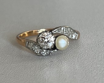 2121– Old Ring You and Me Gold Platinum Pearl Diamonds