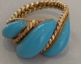 2567- Yellow Gold Twisted Turquoise Ring