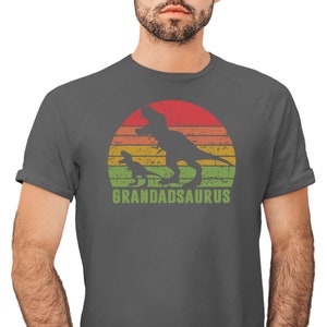 RETRO GRANDADSAURUS T-Rex T-Shirt Dino Fun Fathers Day T-Shirt Dads Gift Present Shirt