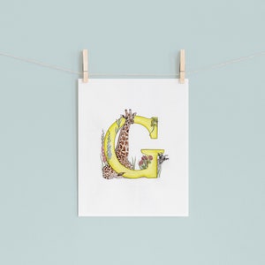 G letter print image 1