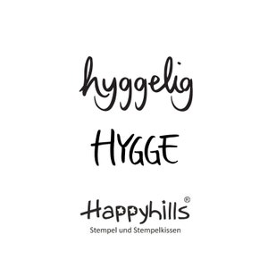 hyggelig e HYGGE imprimono l'intimità danese, calda e piacevole, è bello qui! a lume di candela, vera calligrafia