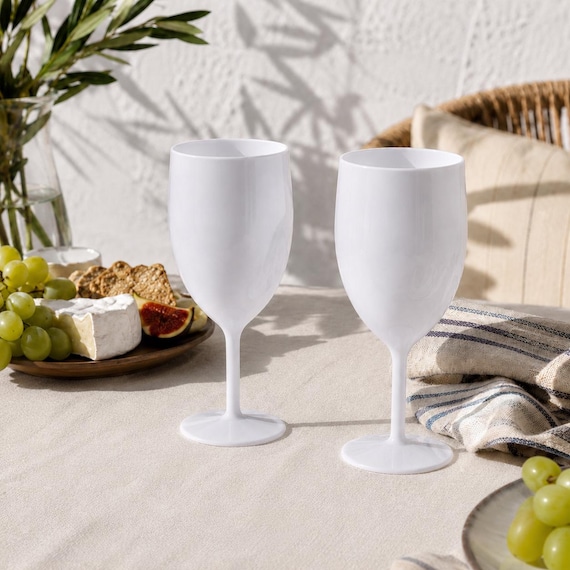 12 x White Plastic Wine Glasses Reusable, Dishwasher Safe 250ml