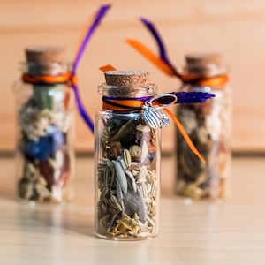 Samhain Altar Offering Vial: Herbs, Carnelian, Lapis Lazuli