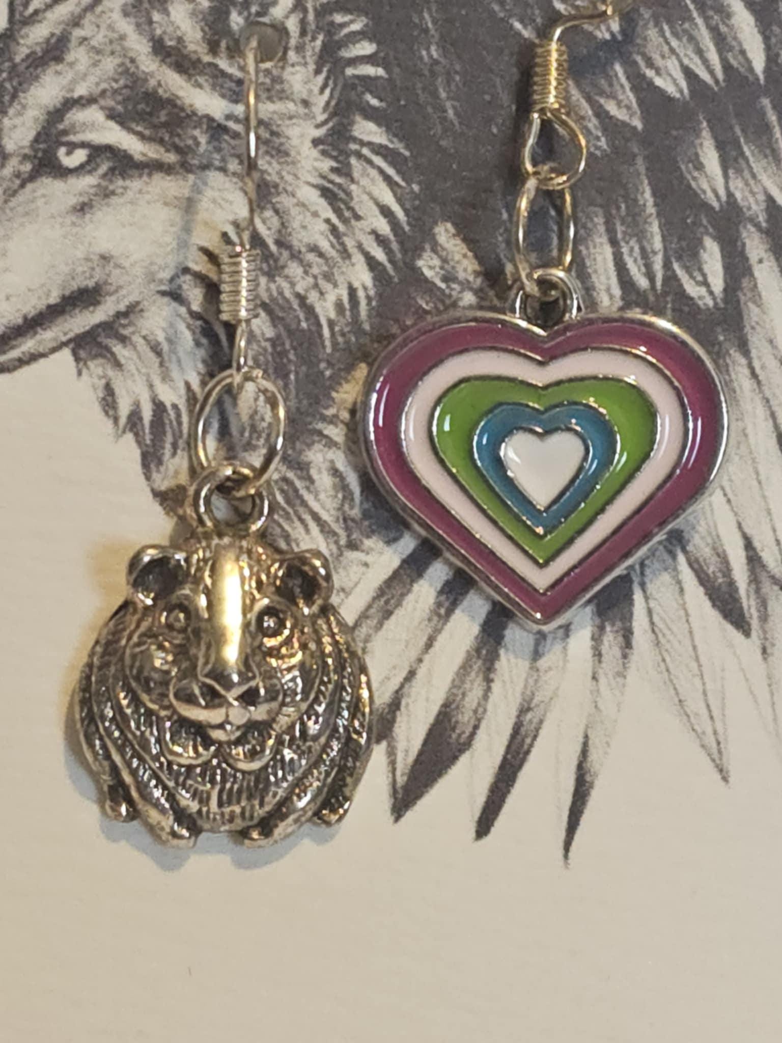 Orecchini a forma di porcellino d'India, ciondolo a forma di cuore smaltato, ganci in argento 925 - Italia