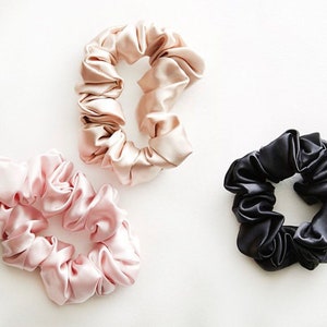 100% MULBERRY SILK scrunchies MEDIUM in Black, Pink, Champagne hair tie scrunchies pure real natural silk luxury style accessory