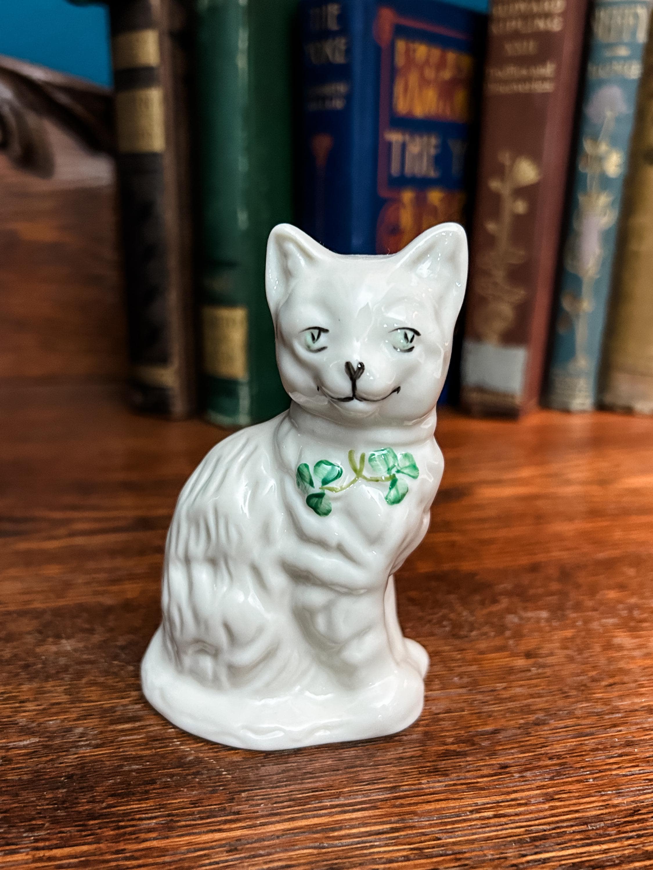 Belleek Cat Figurine - Etsy Belleek Cat Figurine - Etsy