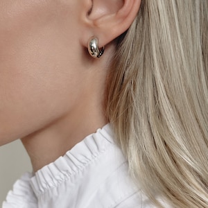 Solid Silver Huggies Copying the Earlobe Earrings Chunky Huggie Hoops Small Hoop Earrings Huggie Earrings for Any Occasion Everyday Earrings
