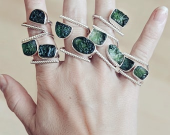 Ruwe Tsjechische Moldaviet RingGecertificeerde Moldavite Crystal Ring Sterling Zilver Groene Stenen Ring Authentieke Moldavite Verjaardag Cadeau Vrouw