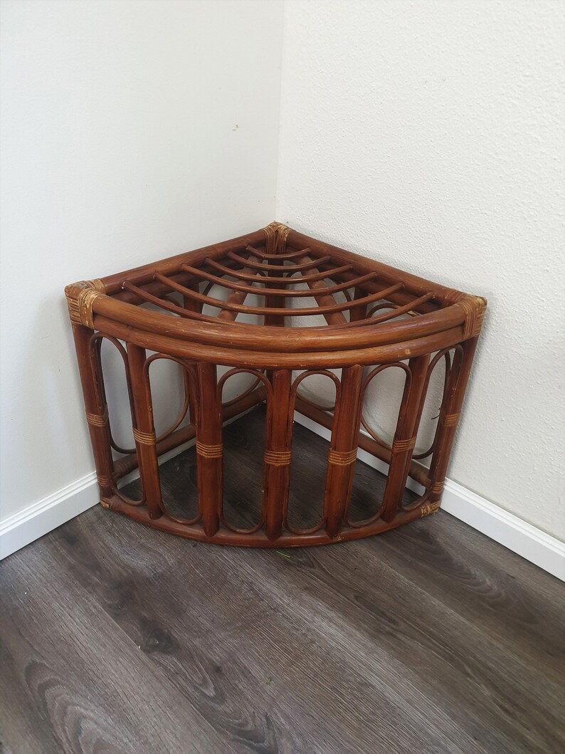 Rattan Corner Plant Stand Vintage Lacquered Rattan Plant Etsy