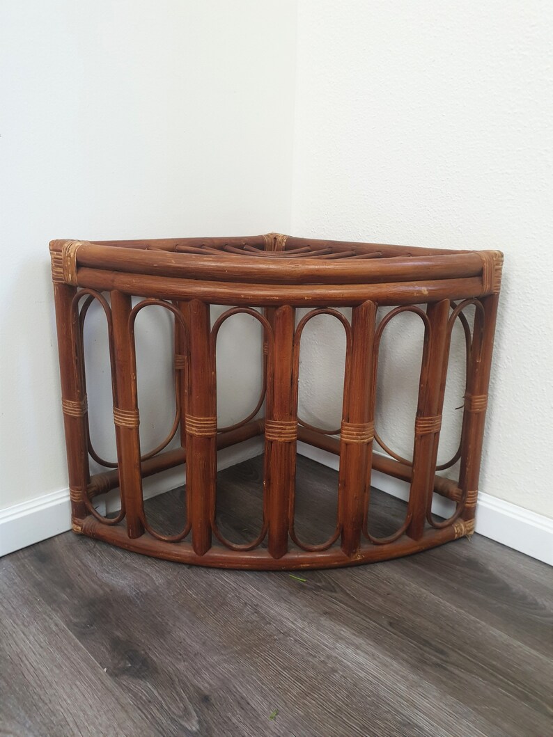 Rattan Corner Plant Stand Vintage Lacquered Rattan Plant Etsy