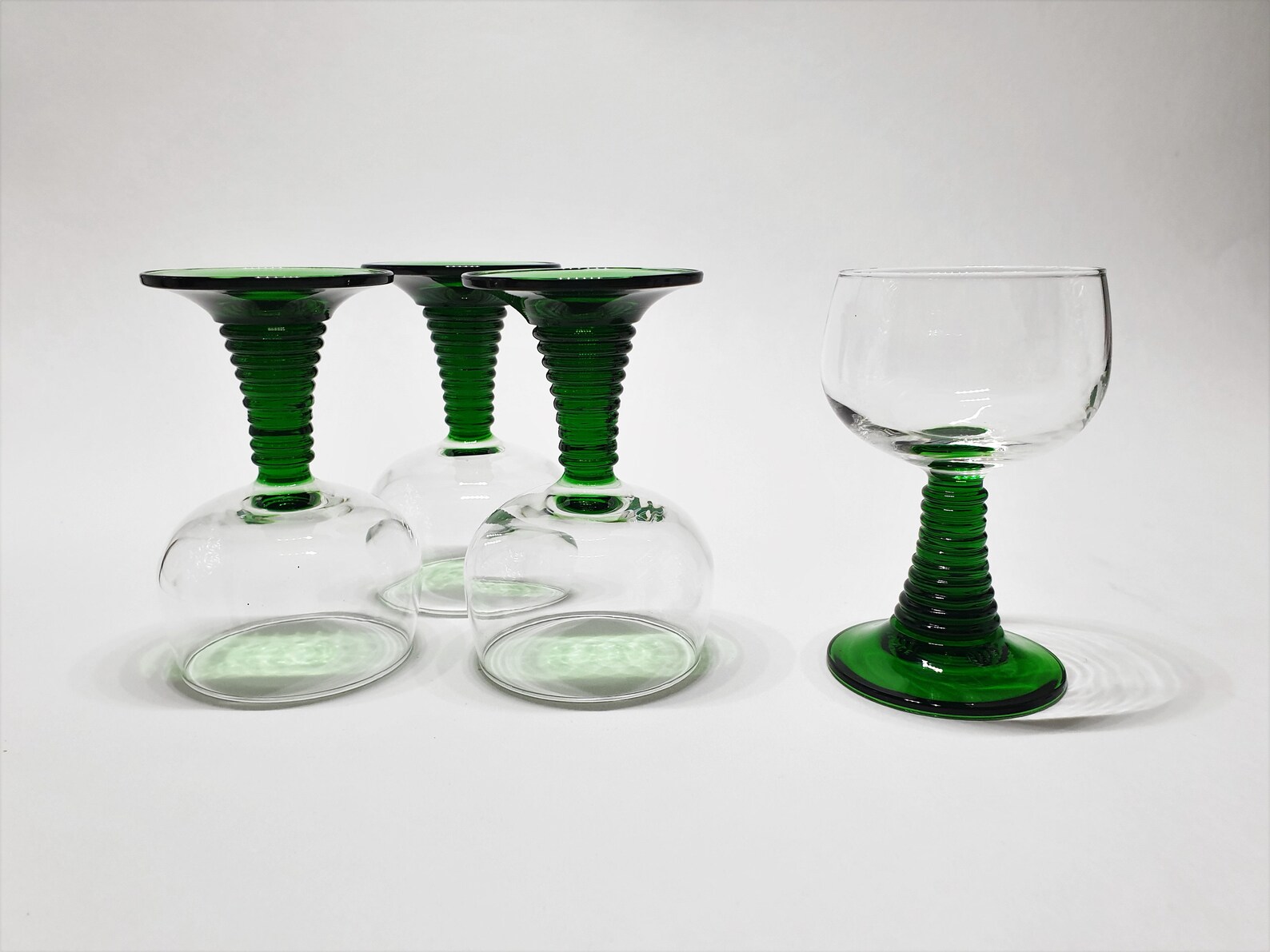 What is Roemer Glass?Green Stemmed German Wine Glasses A German Girl