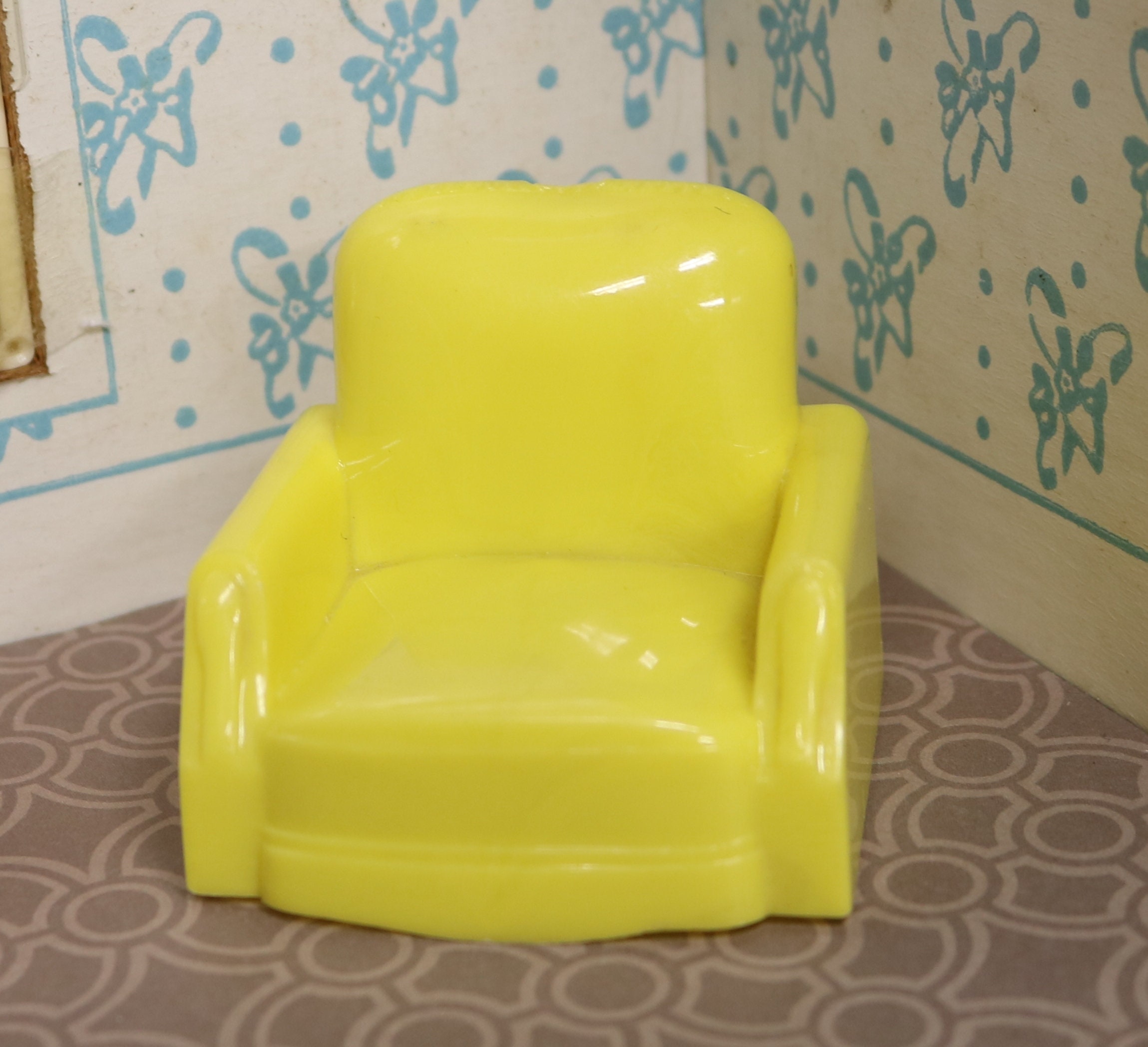 116 Peri Cast Dollhouse Chair 3/4 Scale Hard Plastic Fits Etsy