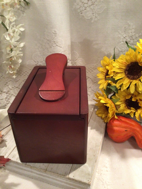 Wooden Shoe Shine Box Vintage Collectible,Prop,Di… - image 1