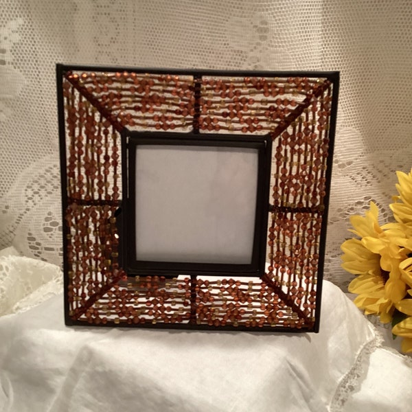 Cadre photo carré en métal 3x3 à perles ambre
