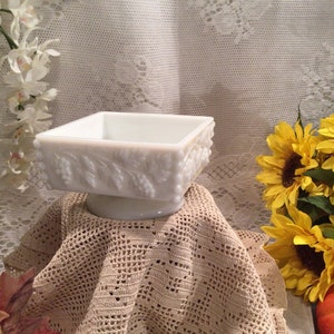 Westmoreland Milk Glass Beaded Grape and Vine Candy,Nut, Relish Dish Vintage