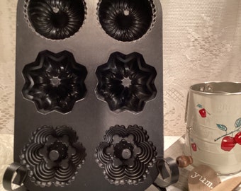 Nordic Ware Multi Mini Bundt Cake Pan Mold