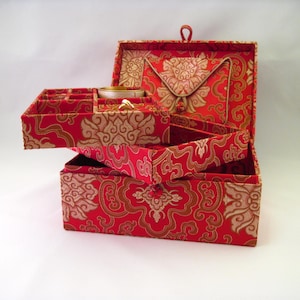 Padded Red Satin Jewelry Box (3 Tiered)