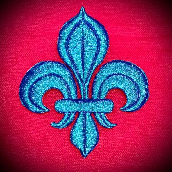 Fleur De Lis Turquoise Blue Embroidered Iron On Applique Saint Symbol DIY Patch 4"