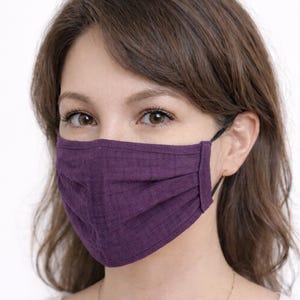Organic Cotton Double Gauze Face Mask, Breathable Reversible Mask image 2