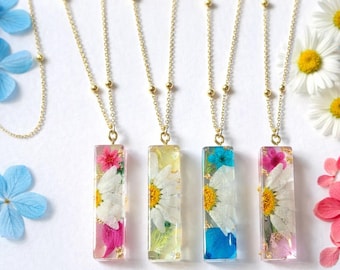 Cube Shaped Pressed Flowers Botanical Handmade Resin Necklace , Real Flowers Jewelry Gifts for Her