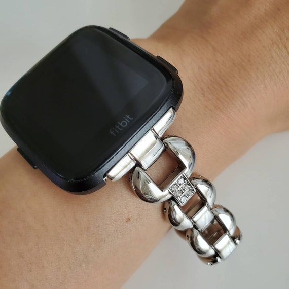 rose gold versa with black band