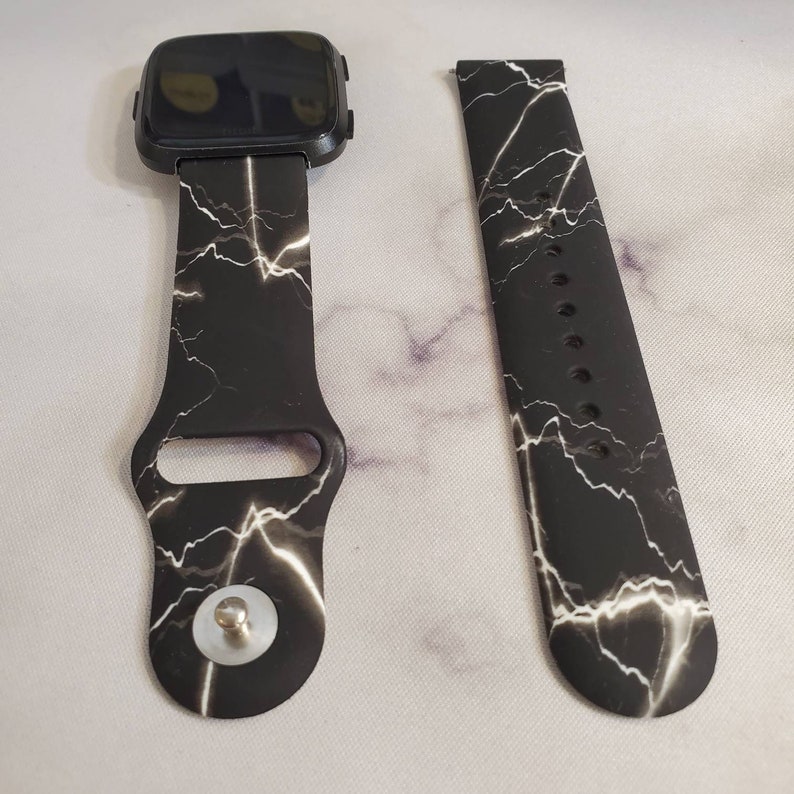 fitbit versa marble band