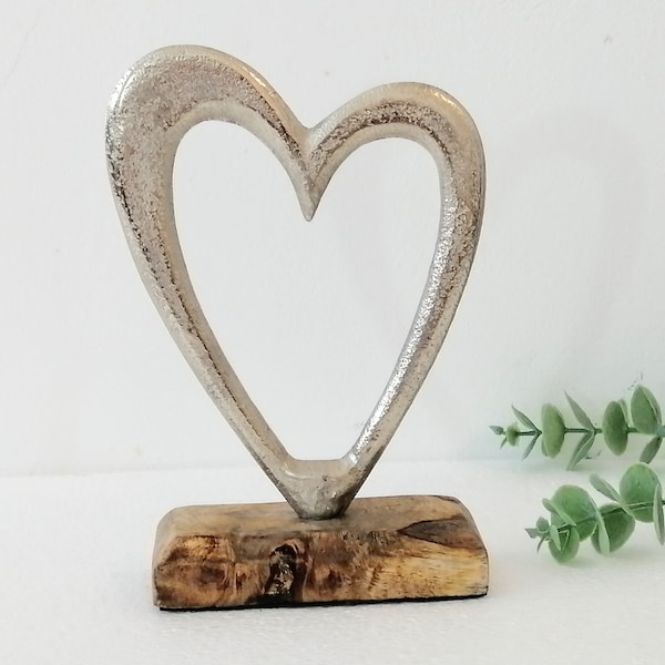 Rustic Heart Sculpture, Metal Heart home decor, Country Heart Decor, Wedding Ornament