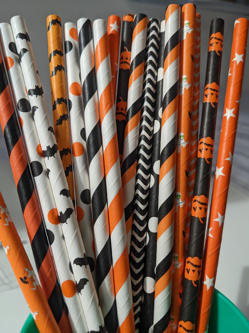 25 x Halloween paper straws biodegradable drinking birthday party striped star bat black orange UK Supplier cake pop