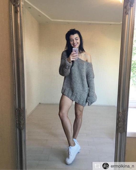 Cropped off shoulder sweatshirt Clearance