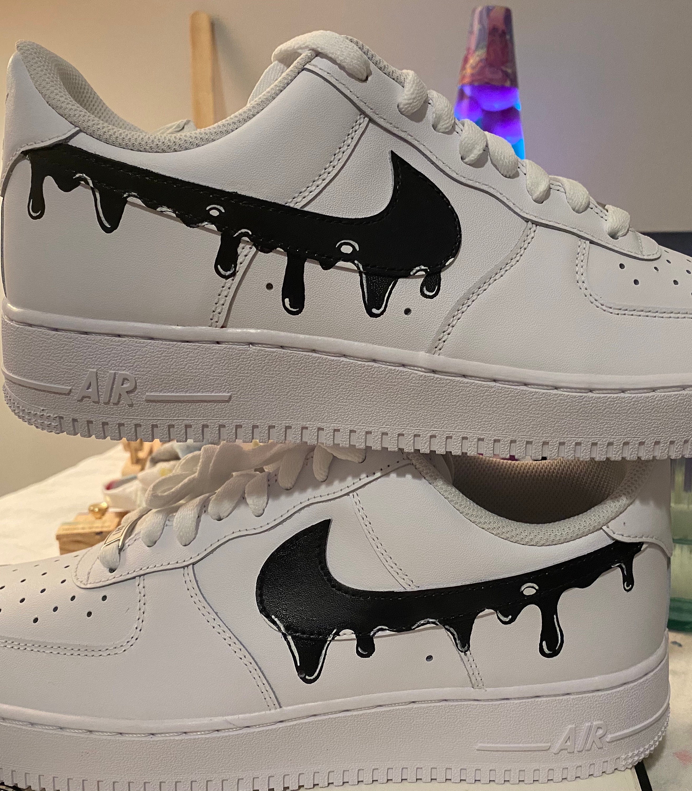 Custom Nike Air Force 1 „dripping Swoosh Black „ handpainted and unique  Sneakers