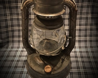 Little Wizard Gray Lantern