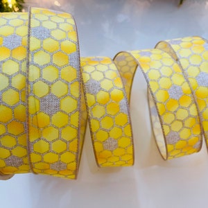 1.5” Honeycomb Wired Ribbon: Yellow & Beige #502