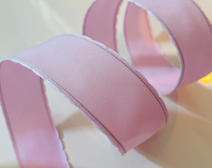 1.5” Pink with White Scalloped Edge Wired Ribbon