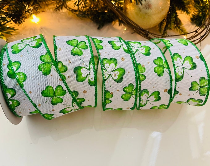 1.5” Green & White Clovers Wired Ribbon With Speckled Gold Dots - 10 Yard Roll