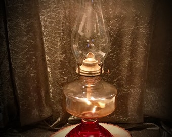 Classic red  Antique Stand Kerosene Oil Lamp Glass Craft Camping Outdoor 7.8" 