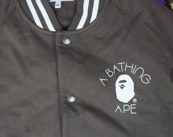 Een badende aap varsity coachjack trui hiphop baggy fashion streetwear