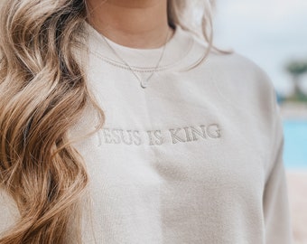 JESUS IS KING | Sand Sweatshirt