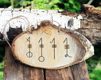 Viking Home Protection Amulet - Norse Runes Wall Plaque - Restful Sleep Icelandic Stave Amulet for Home and Family - Sleep Thorn - Wood Sign