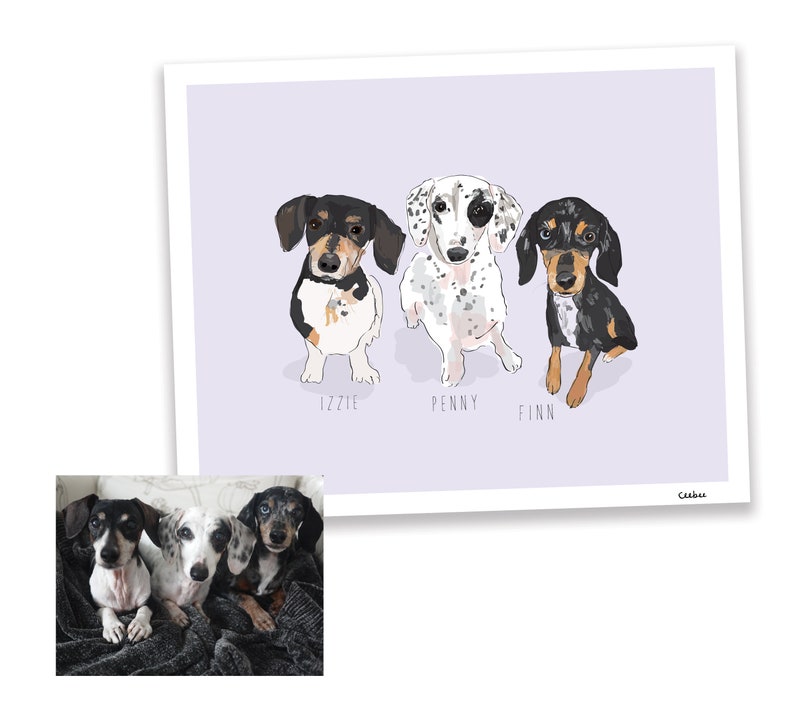Puede incluir: Una impresi&oacute;n que presenta tres perros salchicha en un estilo de acuarela. Los perros se llaman Izzie, Penny y Finn. La impresi&oacute;n tiene un fondo lila claro y un borde blanco. Una foto de los perros est&aacute; en la esquina inferior izquierda.