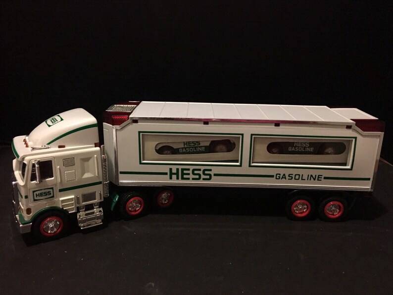 hess toy truck and racers 1997