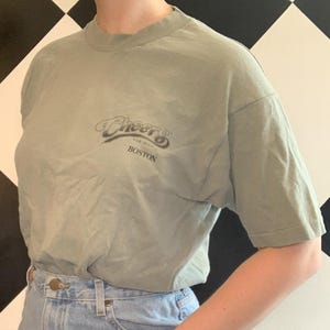 Vintage 1996 Cheers Boston T-Shirt Bull and Finch Pub Tee