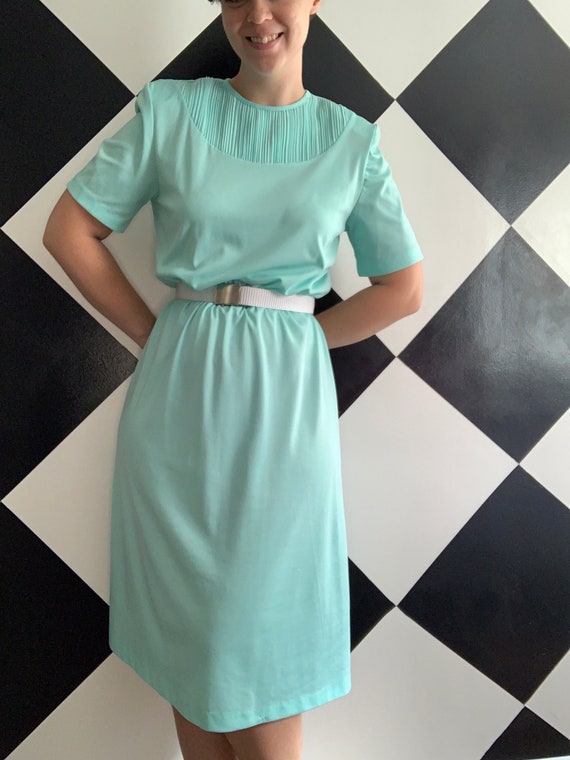 Vintage 1980s Mint Green Casual Dress