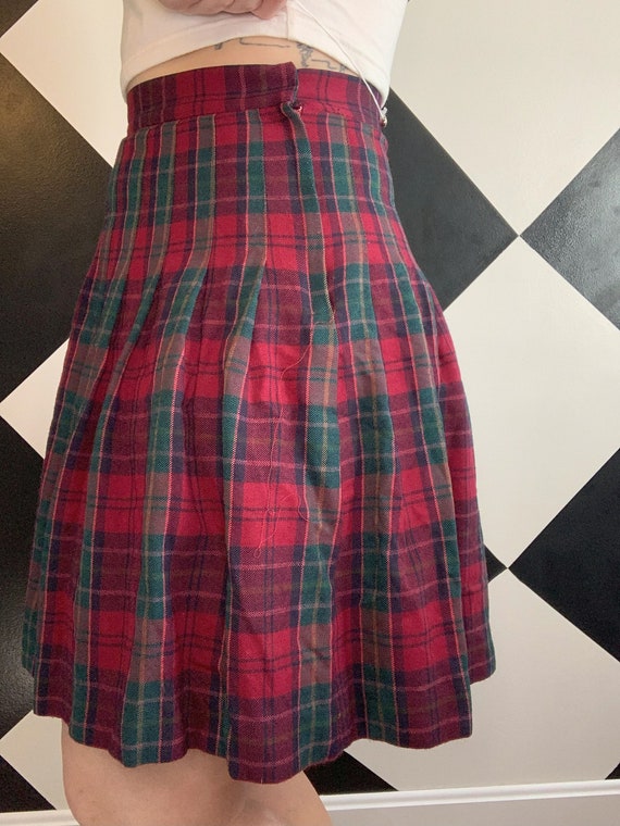 Vintage 1960s Plaid Red and Green Mini Pleated Sk… - image 3