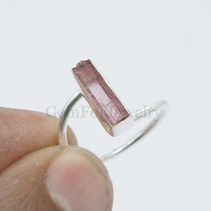 Raw Pink Tourmaline Ring, Twisted Band Ring, Pink Tourmaline Ring, October Birthstone, Tourmaline Stick Ring, Handmade Ring, Birthday Gift