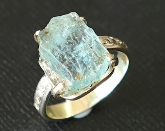 Raw Aquamarine Ring, Natural Raw Gemstone Rings, Aquamarine Uncut Rough Ring, Raw Crystal Ring, March Birthstone Jewelry, Gifts For Her, CZ