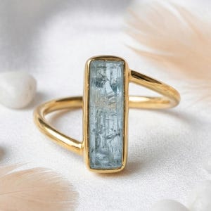 Raw Aquamarine 14K Gold Ring, Vintage Twisted Band, Engagement Birthstones Rings, Birthday Gift, Gold Ring, Gift for Her