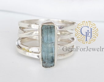 Raw Aquamarine Ring, Spiral Stick Ring, Aquamarine Pencil Ring, Twisted Band Ring, March Birthstone Jewelry, Handmade Ring, Unique Gift Ring