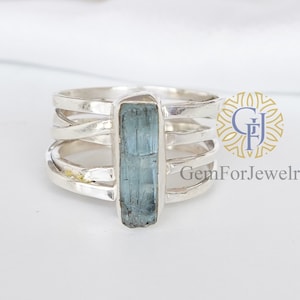 Raw Aquamarine Ring, Spiral Stick Ring, Aquamarine Pencil Ring, Twisted Band Ring, March Birthstone Jewelry, Handmade Ring, Unique Gift Ring